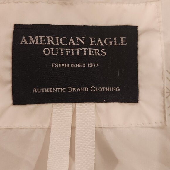AMERICAN EAGLE womans white puffer jacket with tan fleece collar Large - Picture 6 of 10